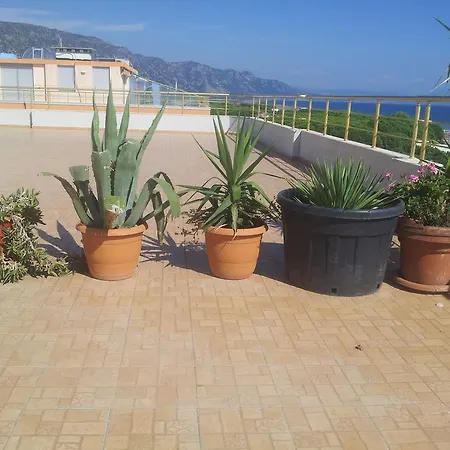 Penthouse Max شقة