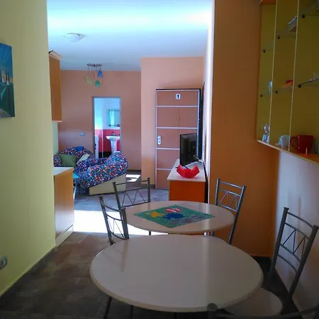 Penthouse Max شقة *