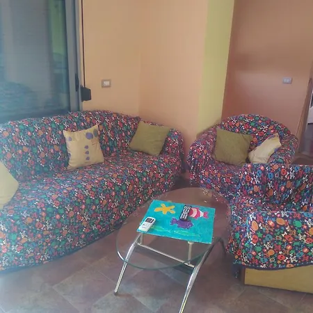 Penthouse Max *