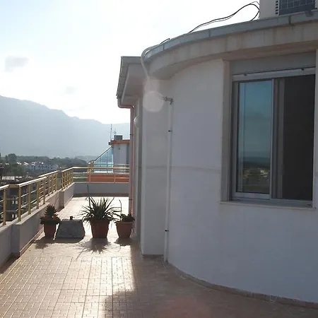Penthouse Max *